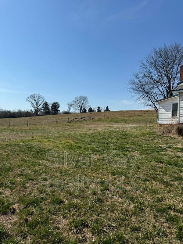 Building Photo - 1874 Co Rd 700