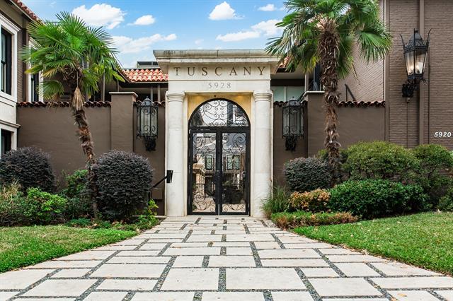 Foto principal - 5904 Sandhurst Ln