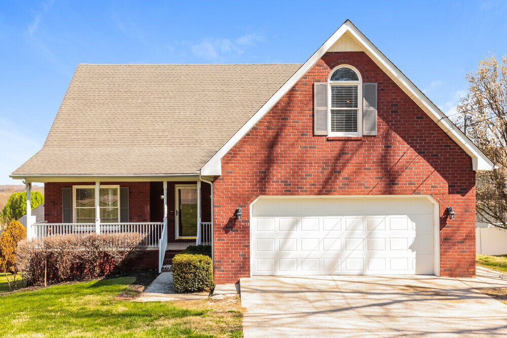 Primary Photo - 202 St Martins Ln