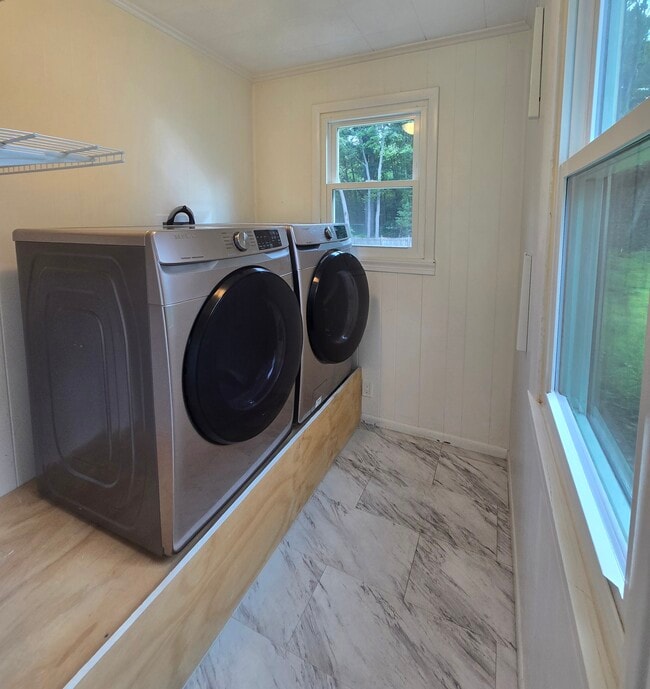 Building Photo - 399 Shawsheen Ave