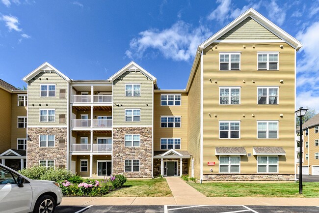 Building Photo - The Hammocks at MillCreek