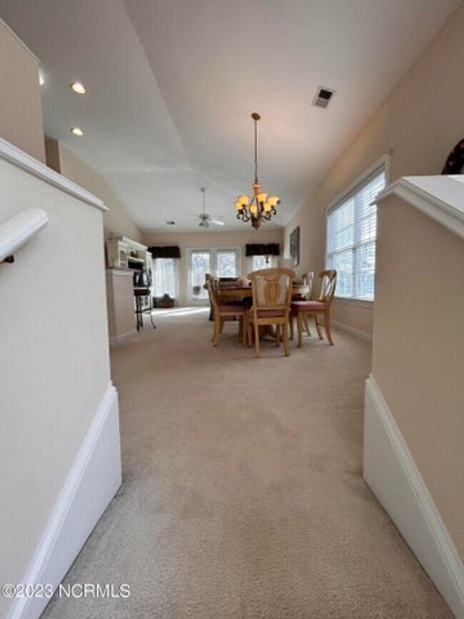 Foto del edificio - Beautiful Sea Trail Plantation townhome