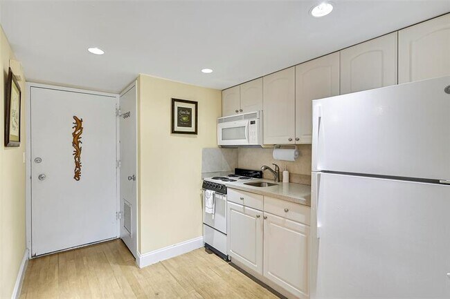 Foto del edificio - 3000 E Sunrise Blvd