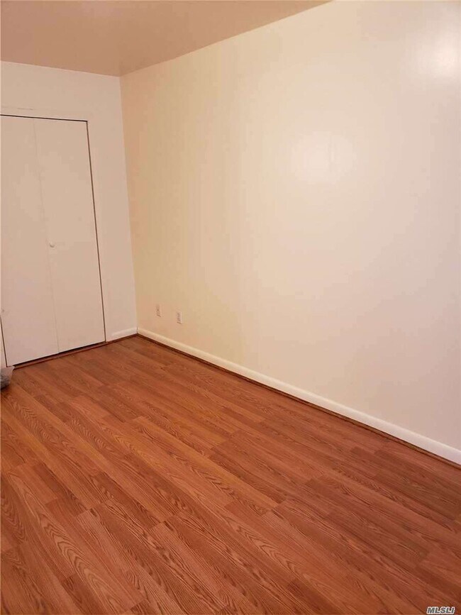 Foto del edificio - 48-82-82 37th St