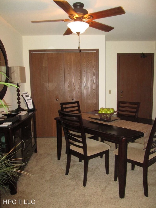 Foto del edificio - 7679 Carrington Dr