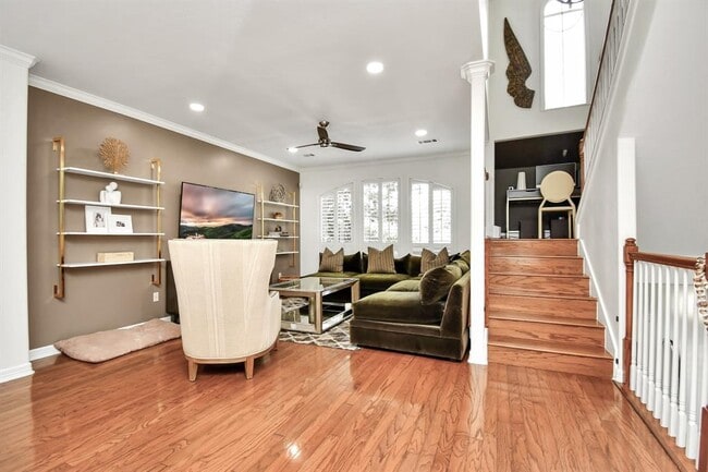 Building Photo - 1739 French Village Dr
