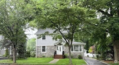 Building Photo - 727 Ackerman Ave