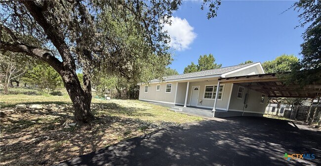 Building Photo - 560 Wickford Way