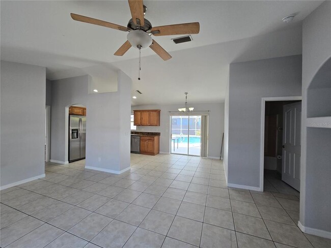 Building Photo - 3255 Mayflower Terrace