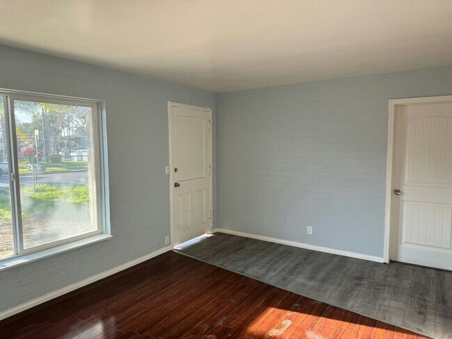 Foto del edificio - 3622 Ottawa Ave