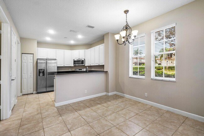 Foto del edificio - 127 Evergrene Pkwy