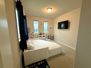 Building Photo - 15782 Cairnwell Bend Dr