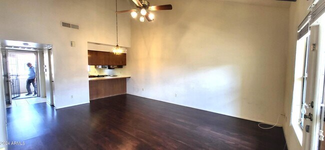 Building Photo - 11666 N 28th Dr