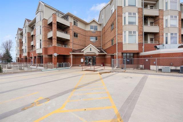 Building Photo - 301 Harbour Town Dr