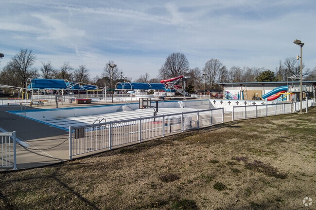 Springdale Aquatic Center is a wonderful place to spend a summer afternoon in Springdale.