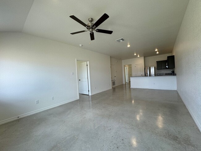 Building Photo - 1234 Lehmann Dr