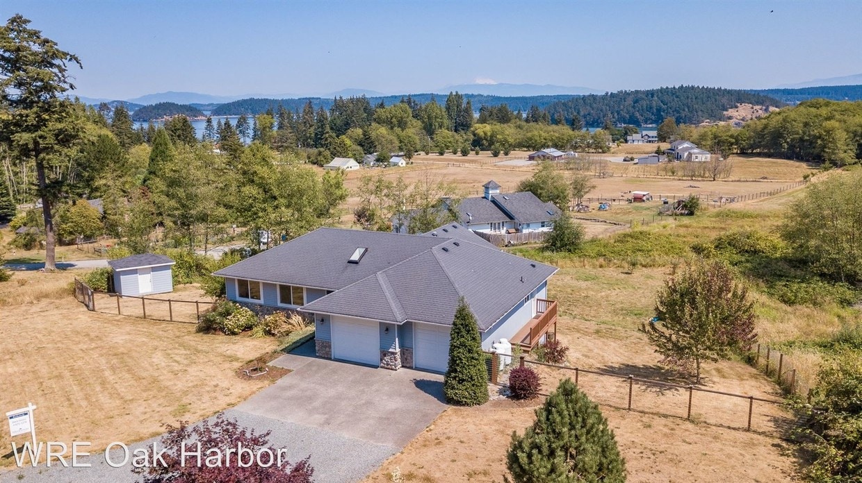 Primary Photo - 3 br, 3 bath House - 5040 Evergreen Street