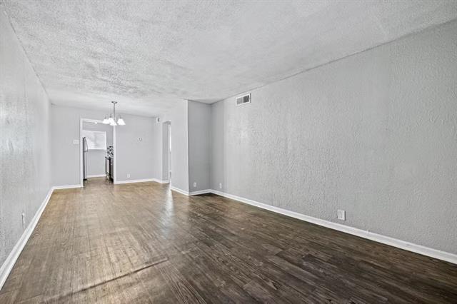 Foto del edificio - 5414 Reiger Ave