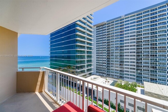 Foto del edificio - 1980 S Ocean Dr