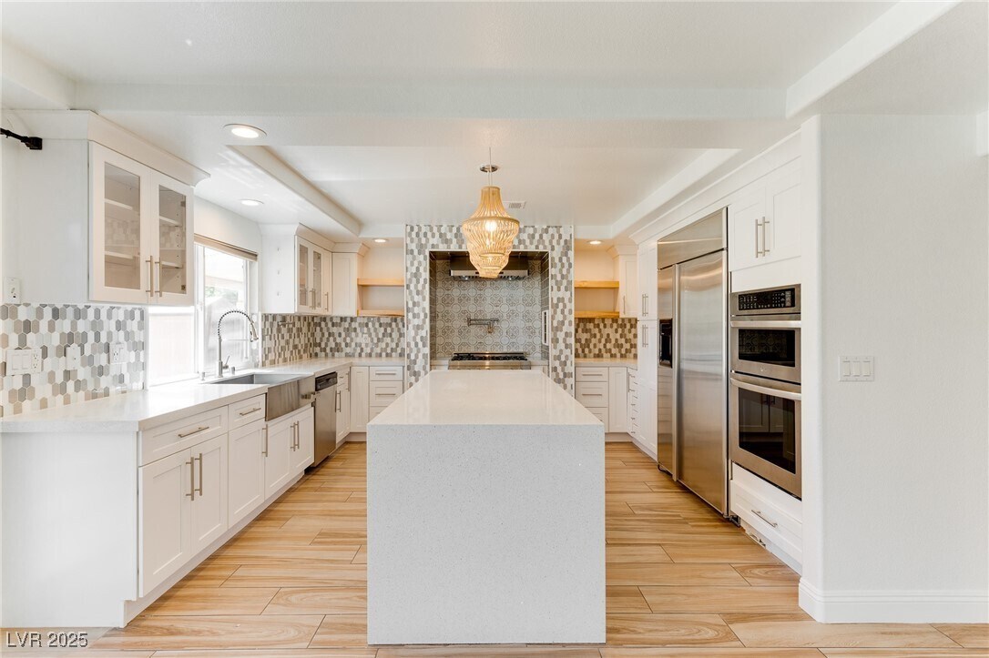 Foto principal - 6585 Coronado Crest Ave
