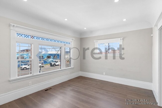 Building Photo - 2624 Adeline St