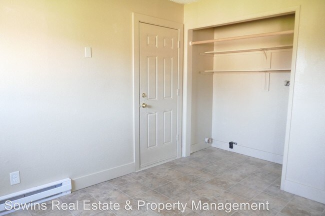 Foto del edificio - 182-182 SW Cedar Ave