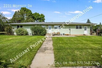 Building Photo - 2231 Moffett Dr
