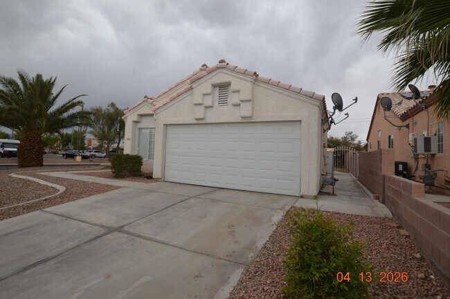 Foto del edificio - 3840 Dusty Glen Ct