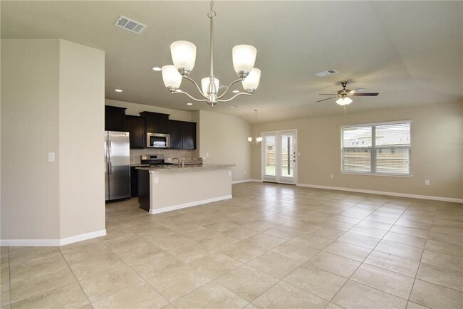 Building Photo - 843 Winnsboro Dr