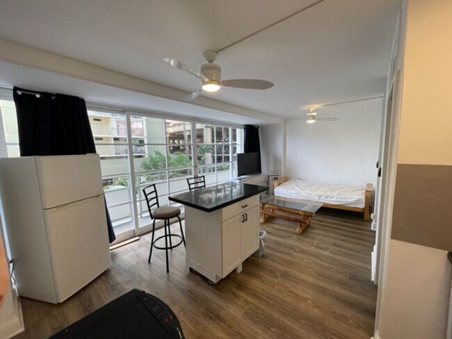 Foto del edificio - Cute Studio Waikiki- Furnished/ ALL Utilti...