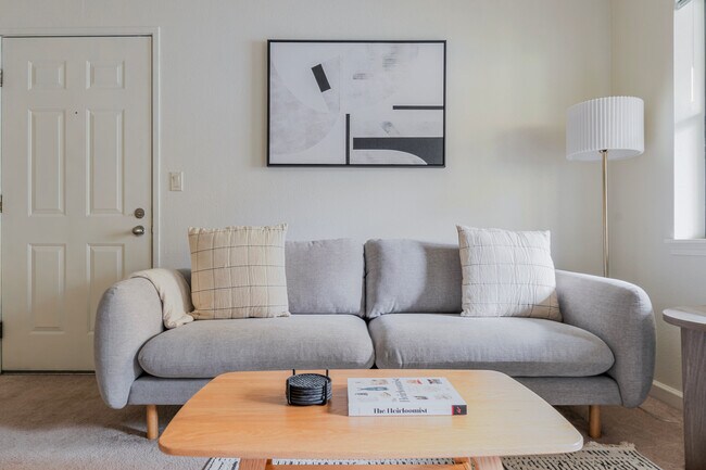 Foto del edificio - 15606 NE 40th St