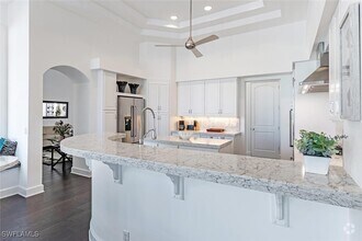 Building Photo - 2540 Half Moon Walk