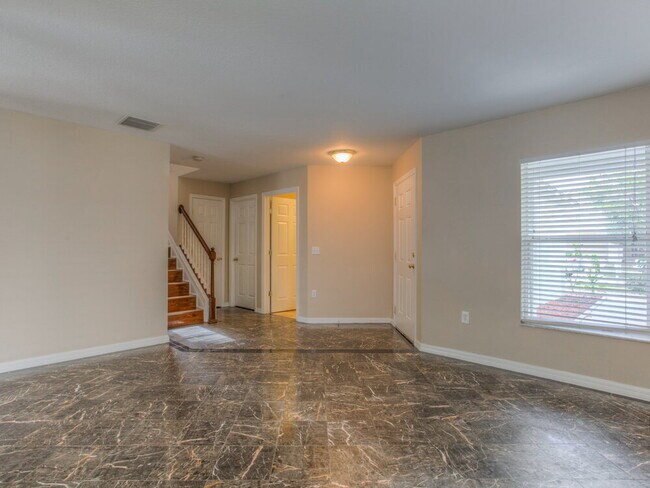Building Photo - 12116 Tree Haven Ave