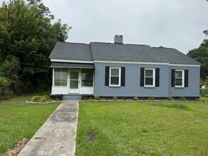 Building Photo - 607 Joan St