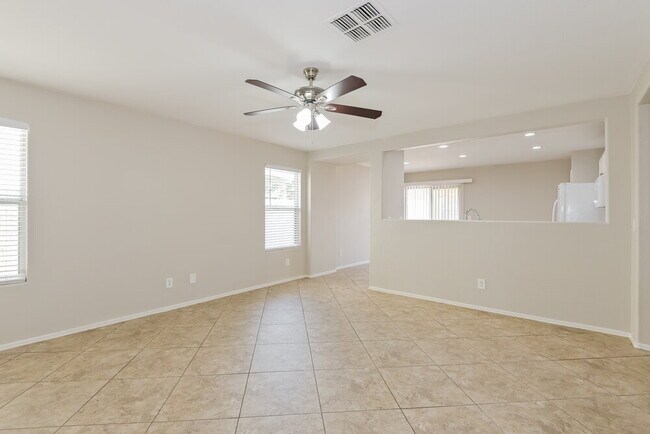 Foto del edificio - 6329 S Sunrise Valley Dr