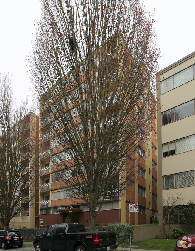 Photo du bâtiment - Sunrise Court