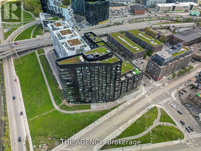 Building Photo - 51-651 Trolley Cres