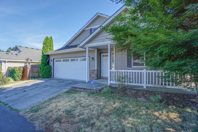 Foto del edificio - BEAUTIFUL THREE BEDROOM HOME IN VANCOUVER