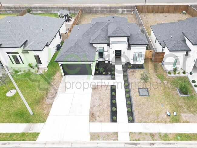 Foto del edificio - Beautiful  Upgarded 3 b/2.5 bath Home in Alton.Don't Miss Out!