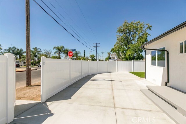 Foto del edificio - 7400 Riverton Ave