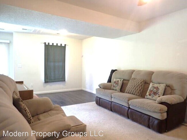 Foto del edificio - 4 br, 2.5 bath House - 1581 S Pecos Ct.