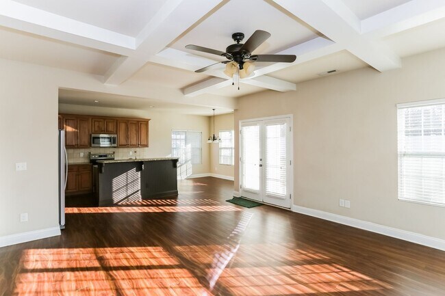 Foto del edificio - Three Bedroom House in Concord
