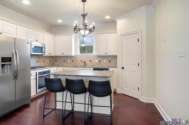 Building Photo - 14449 Royal Villa Dr