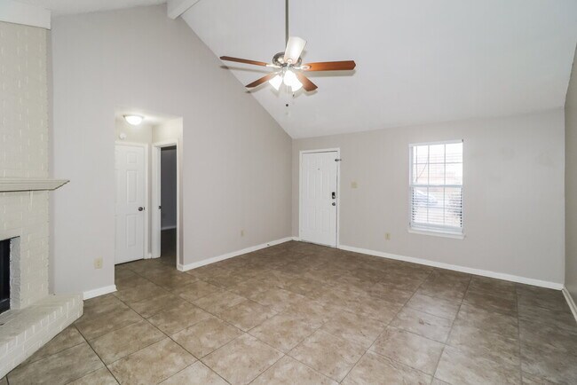 Foto del edificio - 2612 Appling Glen Dr