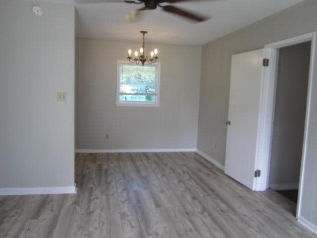 Foto del edificio - 712 Newport Dr