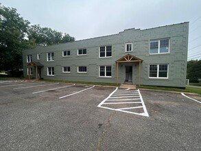 Building Photo - 103 Apartment St