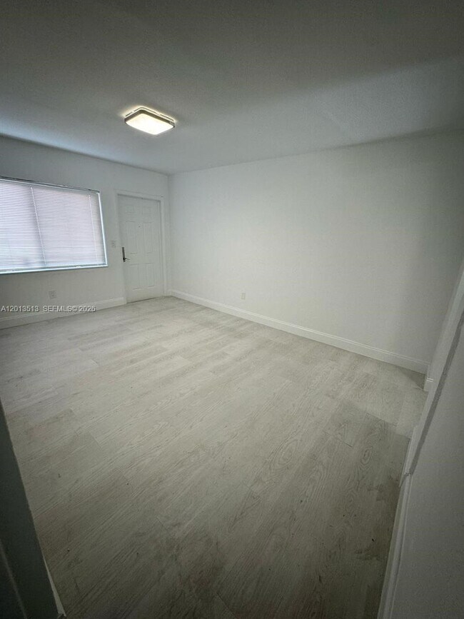 Foto del edificio - 7360 SW 21st St