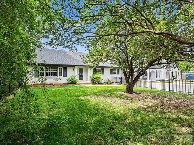 Foto del edificio - 782 Union St S