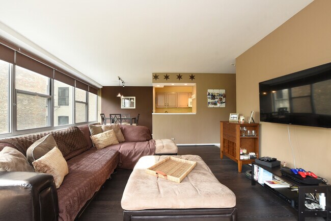 Foto del edificio - 3900 N Lake Shore Dr