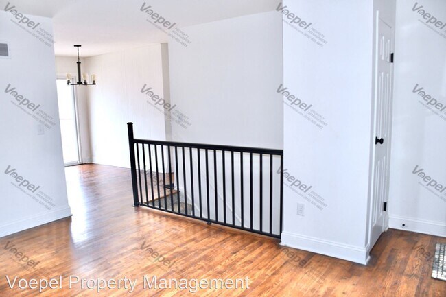 Building Photo - 3 br, 1.5 bath House - 5500 NE 59th Ter